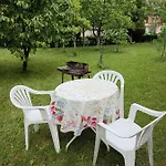 公寓 Urban Oasis In 察津