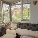 Urban Oasis In Διαμέρισμα Cazin