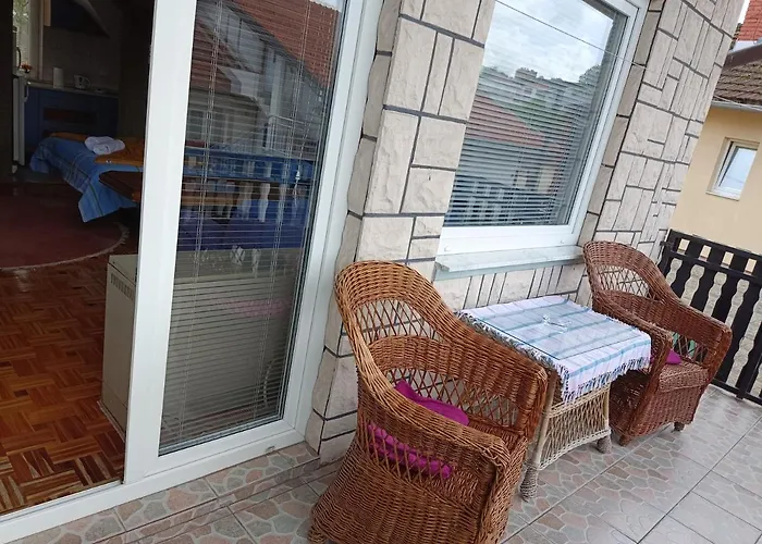 Urban Oasis In Lägenhet